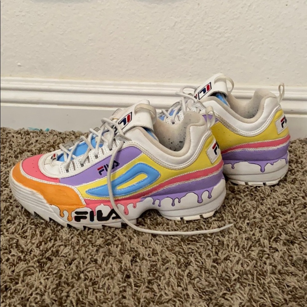 Drip painted fila